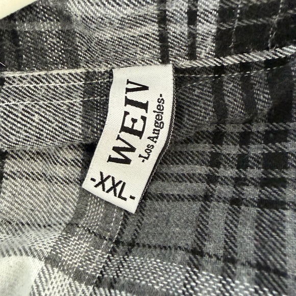 Iowa Hawkeyes Black and White Plaid Button Up Shirt - Picture 3 of 4